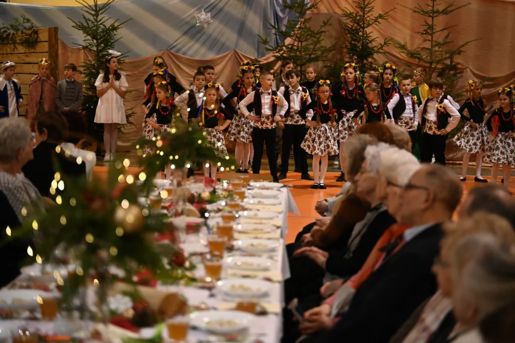 Wigilia dla Seniorów (128)_wynik
